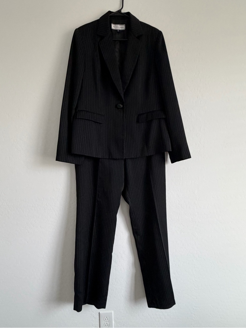 Travis Ayers Black Pinstripe Two-Piece Pantsuit